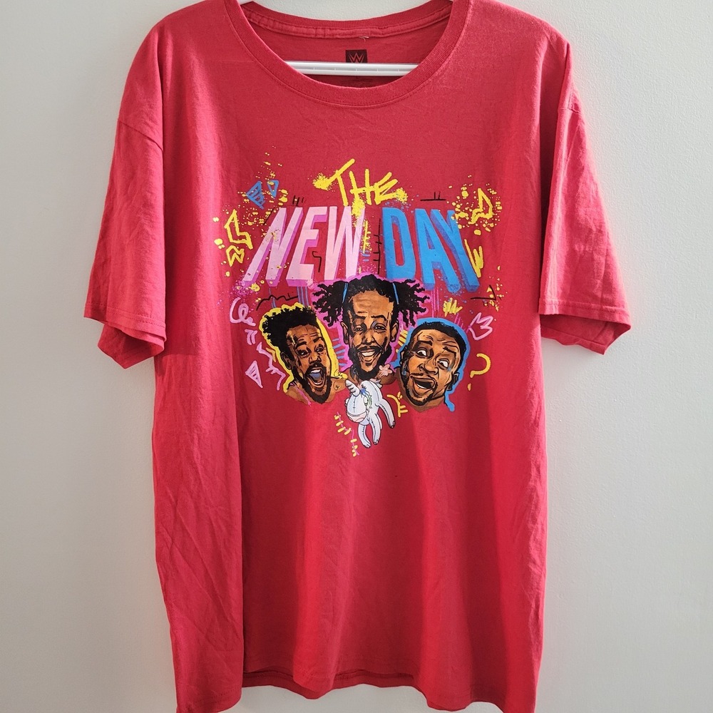 WWE Authentic New Day Unicorn T-Shirt Size Large Red‎ Big E Kofi Xavier